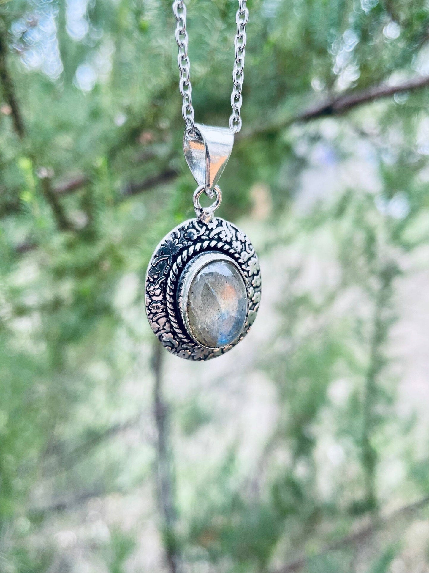 Labradorite Silver Necklace